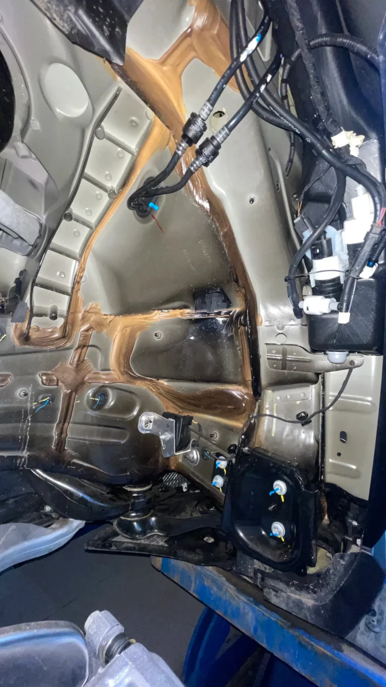 Шумоизоляция арок Mercedes - Benz GLS 2021-3
